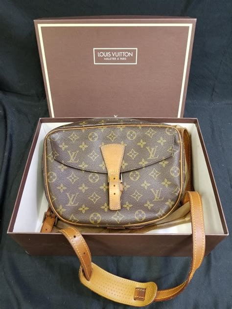 louis vuitton vintage crossbody monogram no number